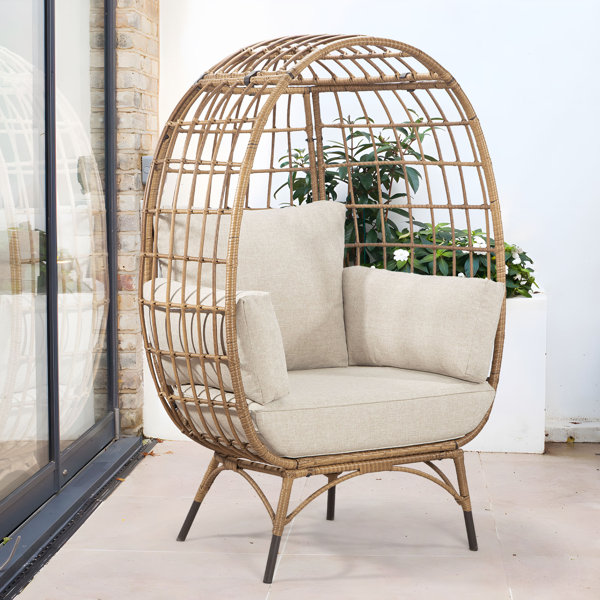 Costway Wicker Outdoor Oversized Rattan Egg Chair Lounge Chair With